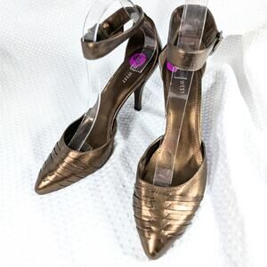 NWOT-1 SHOW! NINE WEST! COPPER/ BRONZE METALLIC GENUINE LEATHER HEELS! SZ 8.5M